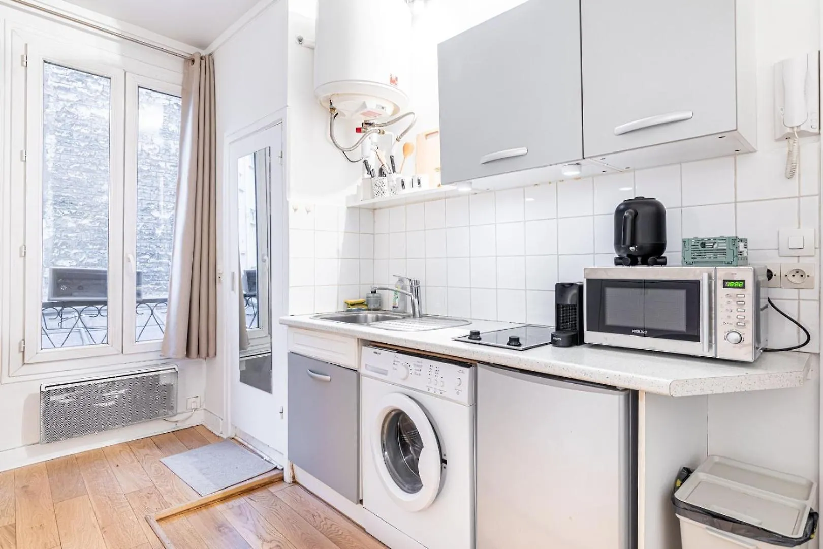 Guestready - Blissful Cocoon Near Belleville Park Париж